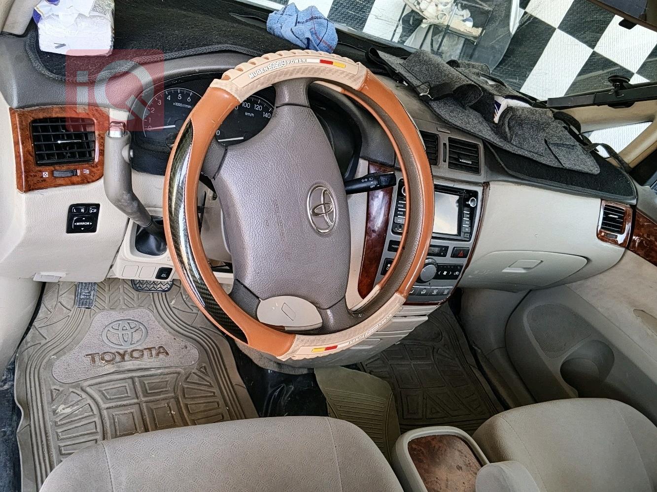 تويوتا إبسم